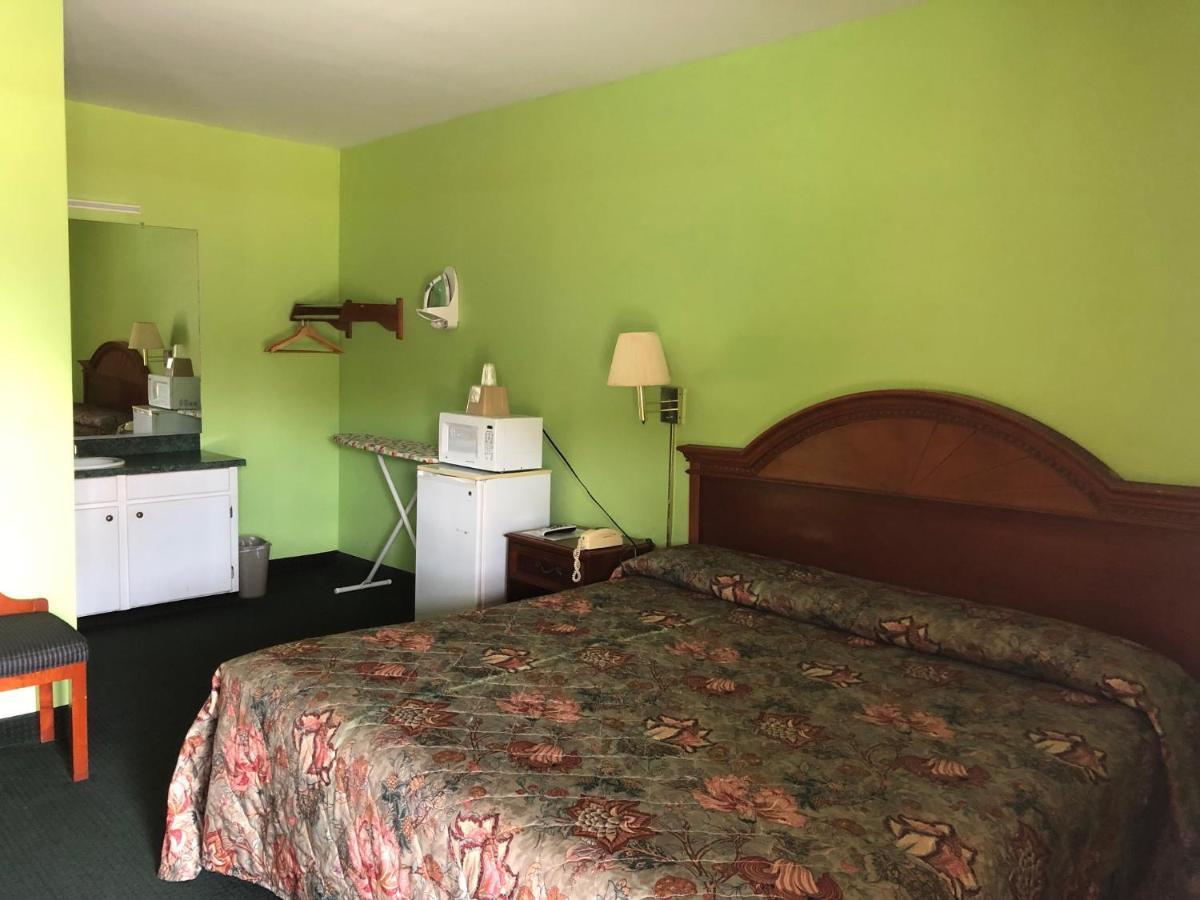 Ranch House Motel Marksville Exterior photo